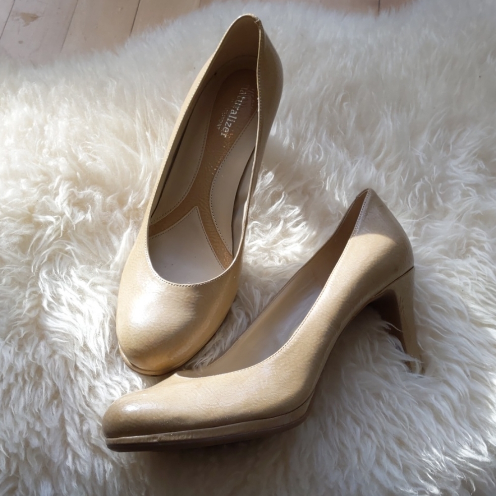 Naturalizer lennox heels (wide)